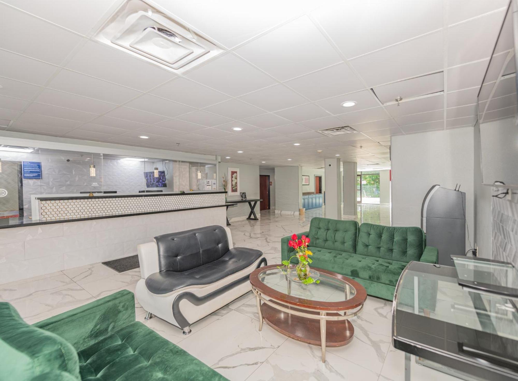 Jamestown Inn & Suites Riverdale Luaran gambar