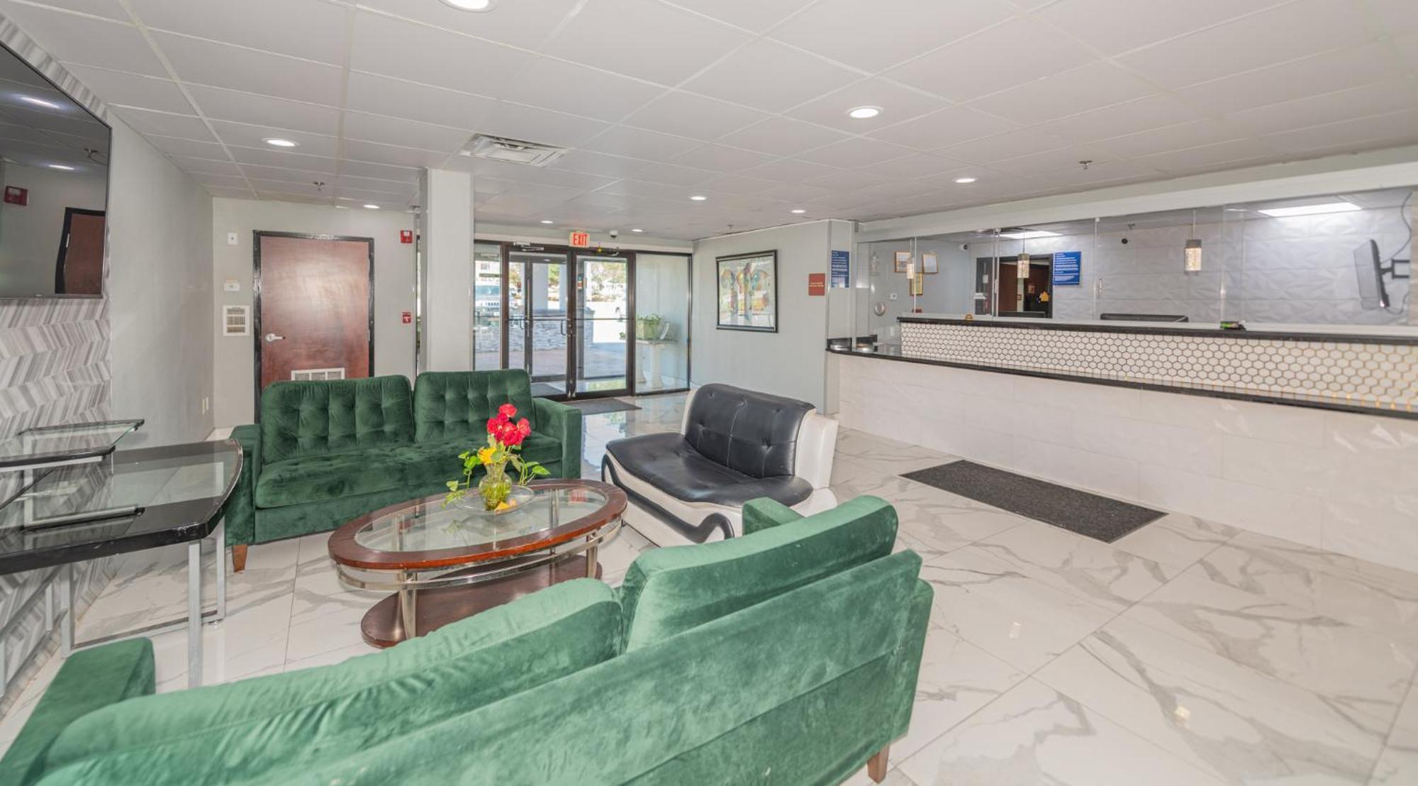 Jamestown Inn & Suites Riverdale Luaran gambar