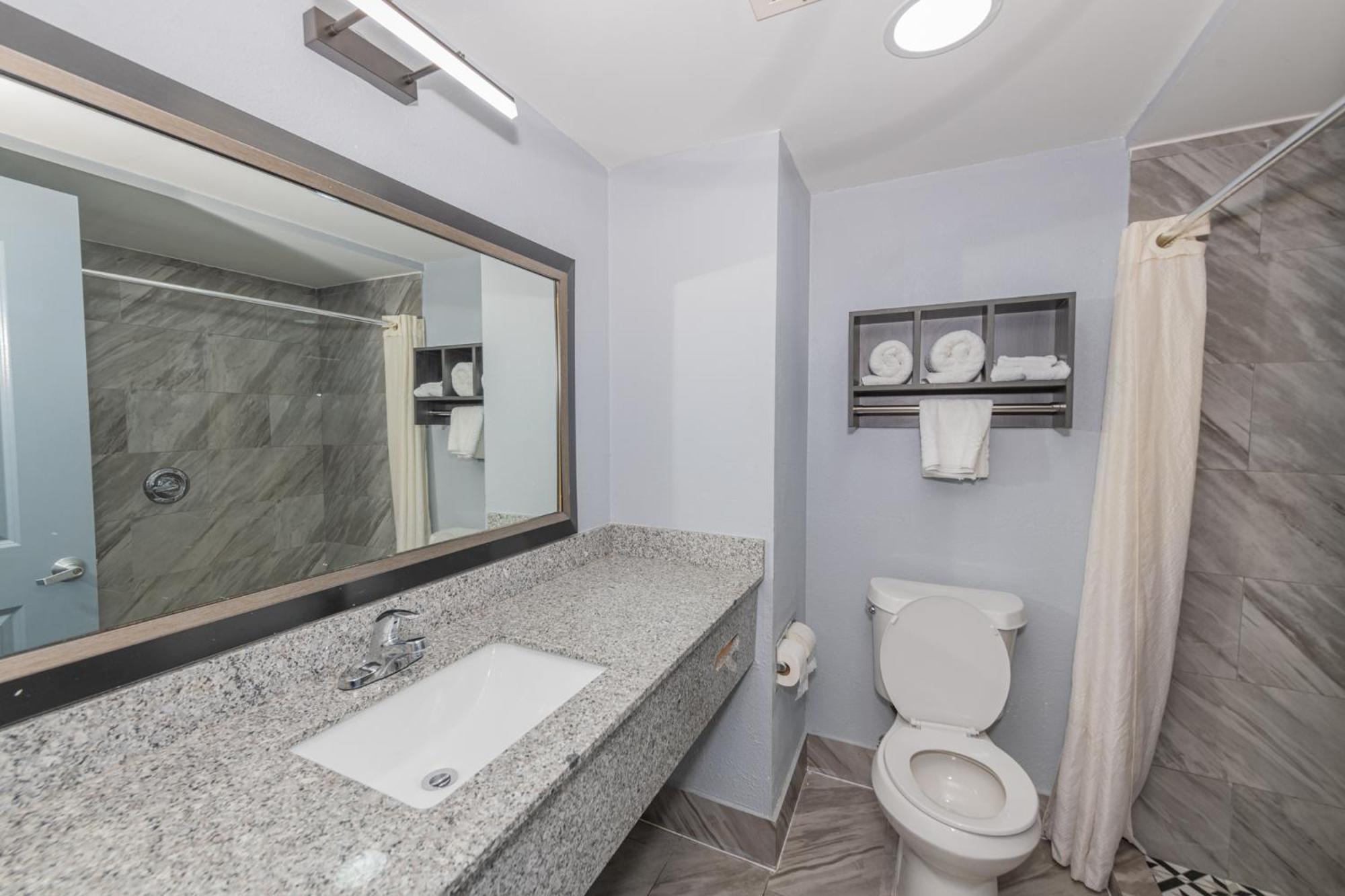 Jamestown Inn & Suites Riverdale Luaran gambar