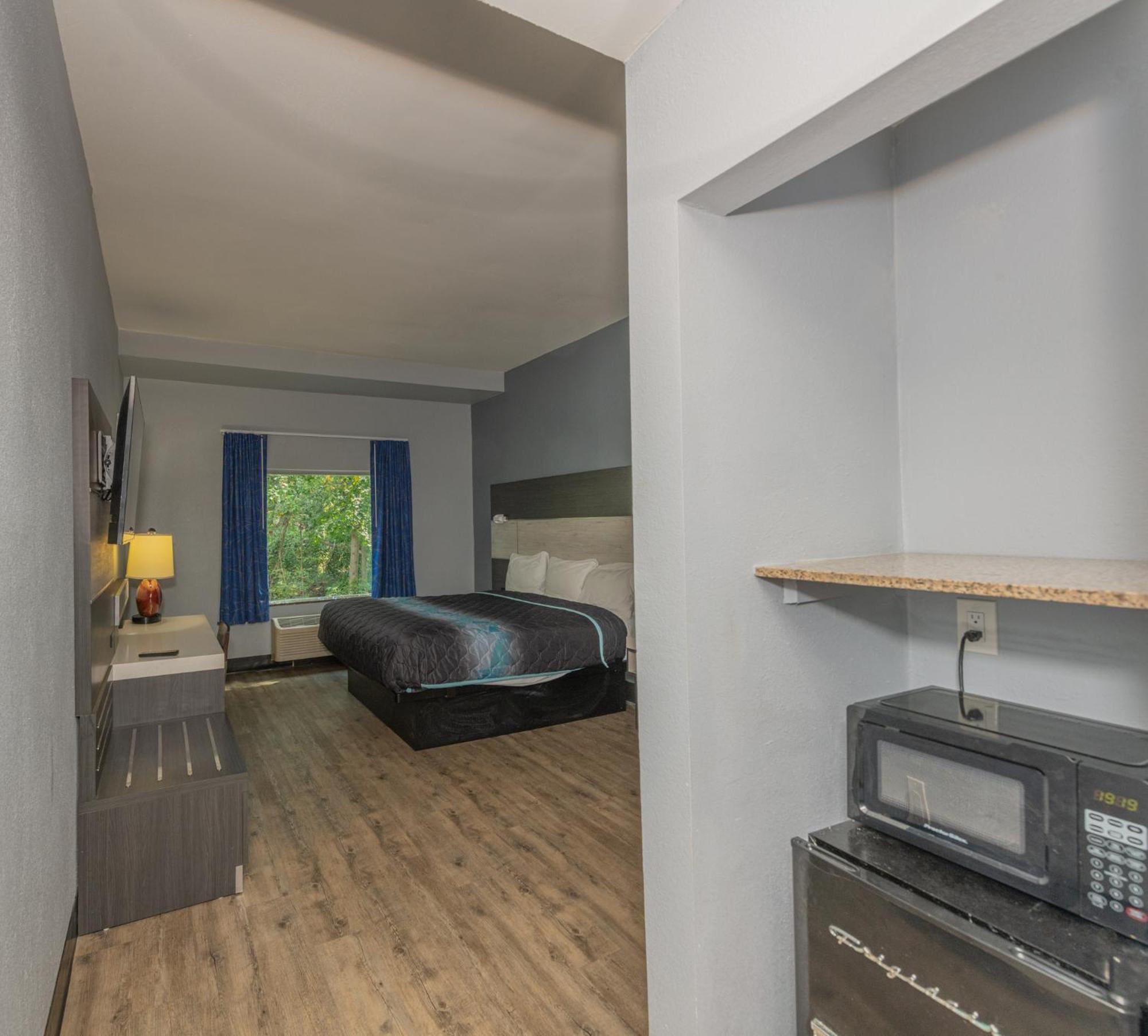 Jamestown Inn & Suites Riverdale Luaran gambar